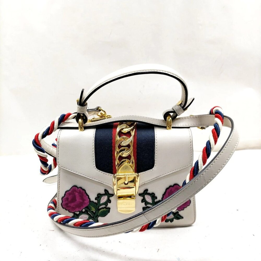 Authentic Gucci Sherry Line White Leather Hand Bag mn626-030326